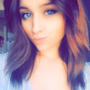 Meet your Posher, Carly